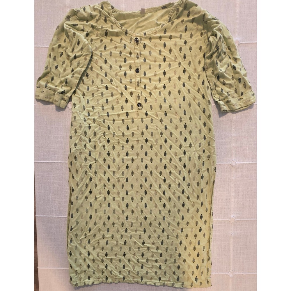 Sage Green Feather Print Henley Tunic Top Short Sleeve Side Slit Size L 42